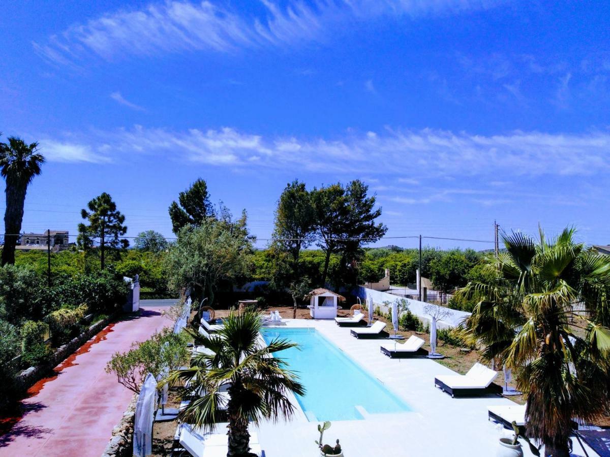 Hotel Residence Noto Marina Exteriör bild