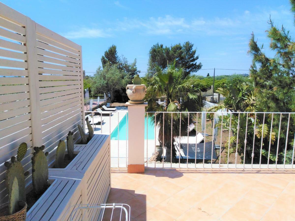 Hotel Residence Noto Marina Exteriör bild