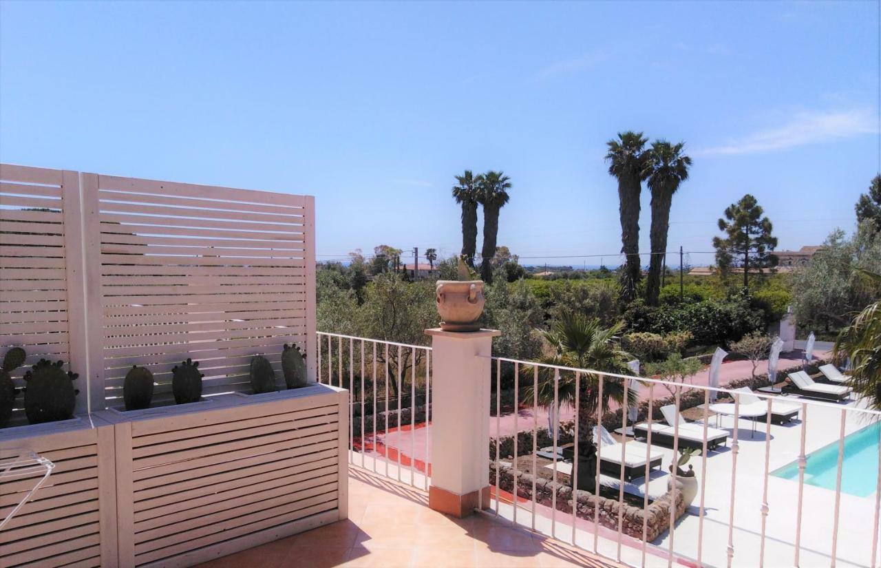 Hotel Residence Noto Marina Exteriör bild